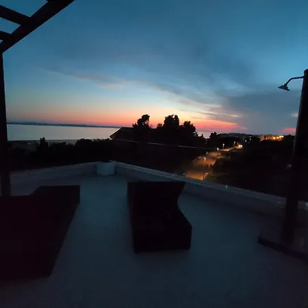 Seaside - Sunset Daire